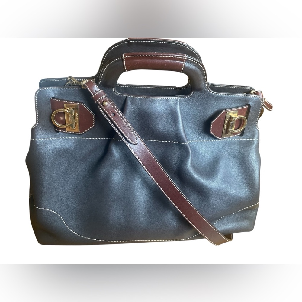 Salvatore Ferragamo Gancini Handbag Italy Leather Dark Brown DY-21 C465